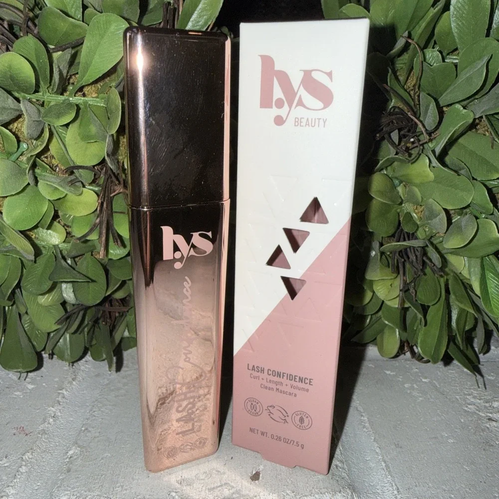 LYS BEAUTY LASH CONFIDENCE CURL + LENGTH‎ + VOLUME CLEAN MASCARA .26 OZ *NIB*
